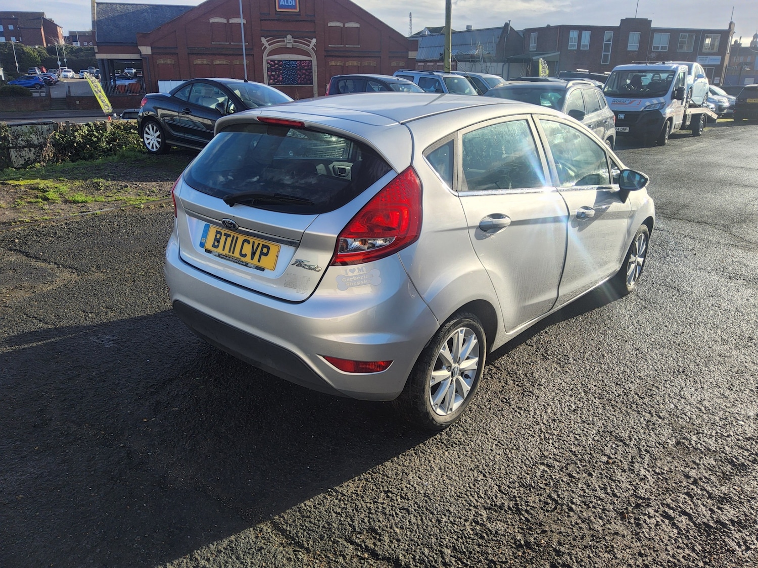 Used Ford Fiesta 2011 for sale - 77271604: Photo 7