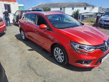 Used Renault Megane 2017 for sale - 79458016: Photo