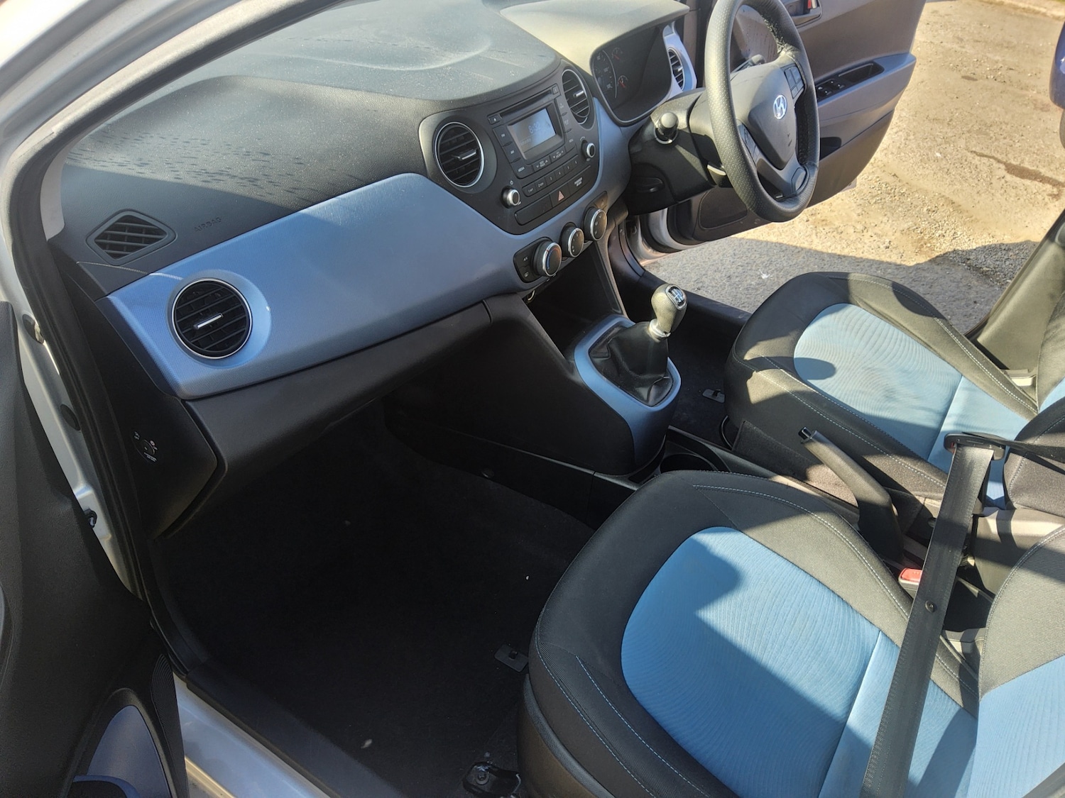 Used Hyundai i10 2014 for sale - 77272609: Photo 13