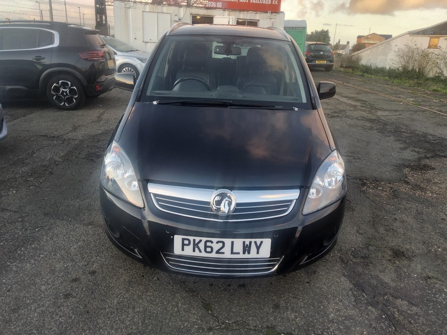 Used Vauxhall Zafira 2012 for sale - 76682480: Photo 2