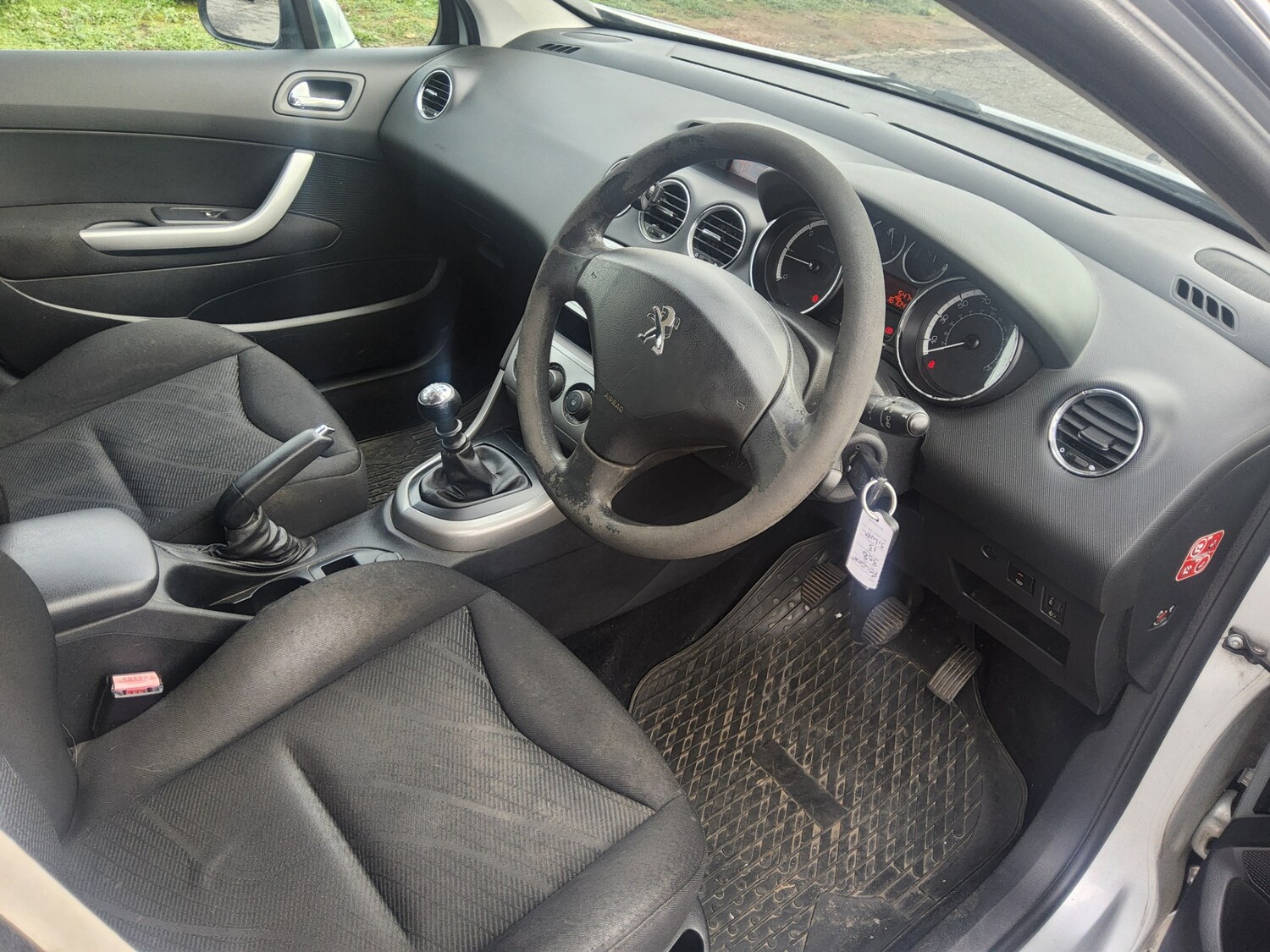 Used Peugeot 308 2013 for sale - 77271914: Photo 9