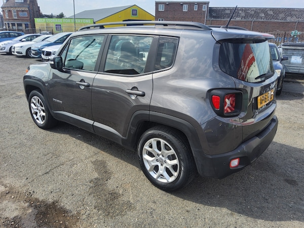 Used Jeep Renegade 2016 for sale - 75556395: Photo 5