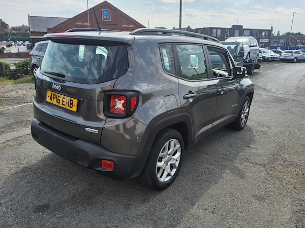 Used Jeep Renegade 2016 for sale - 75556395: Photo 7