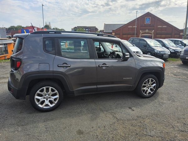 Used Jeep Renegade 2016 for sale - 75556395: Photo 8