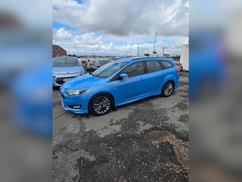 Used Ford Focus 2017 for sale - 79593892: Photo