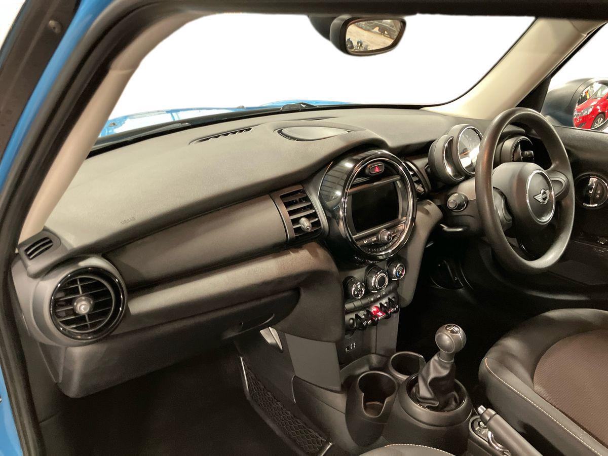 Used MINI Hatch 2017 for sale - 76913275: Photo 17