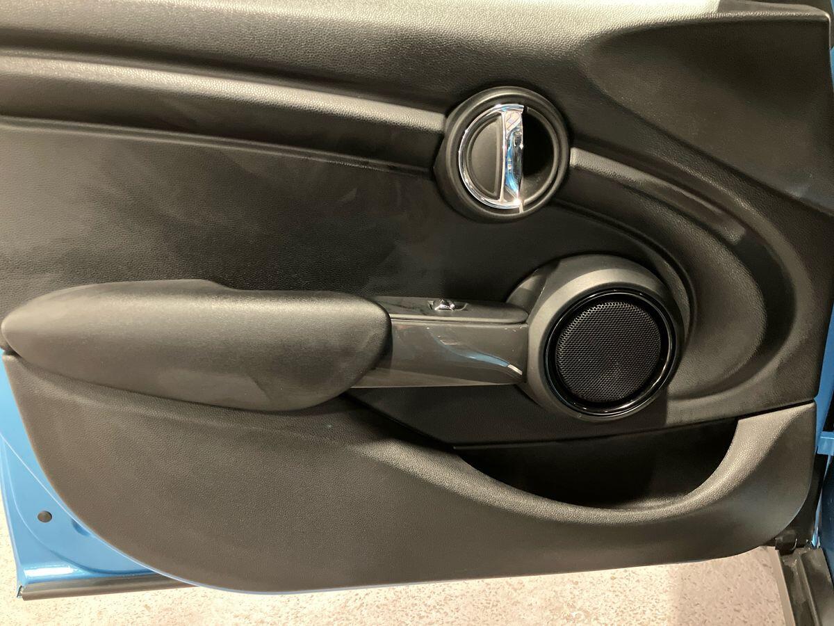 Used MINI Hatch 2017 for sale - 76913275: Photo 37