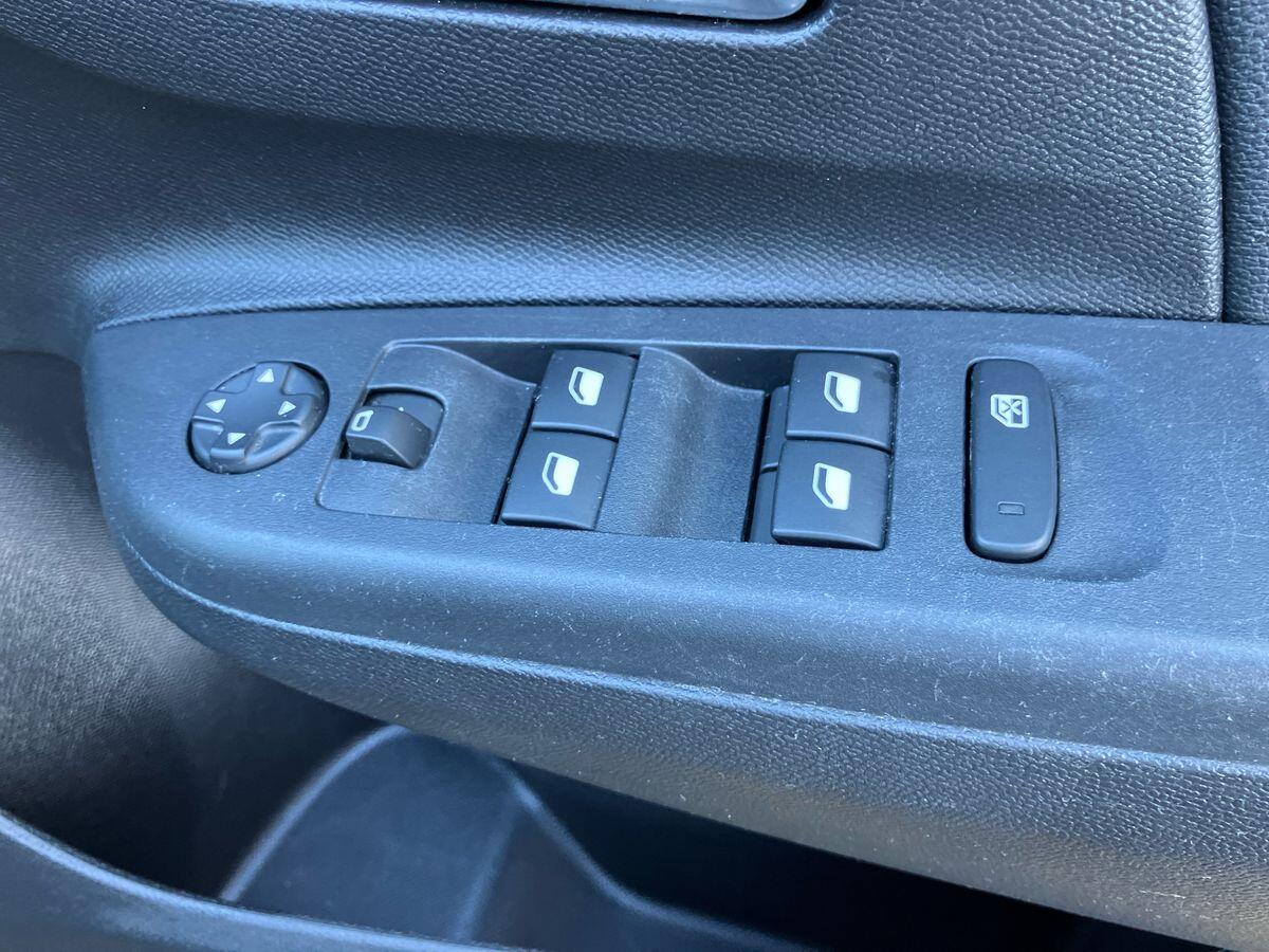 Used Vauxhall Corsa 2023 for sale - 76801988: Photo 21