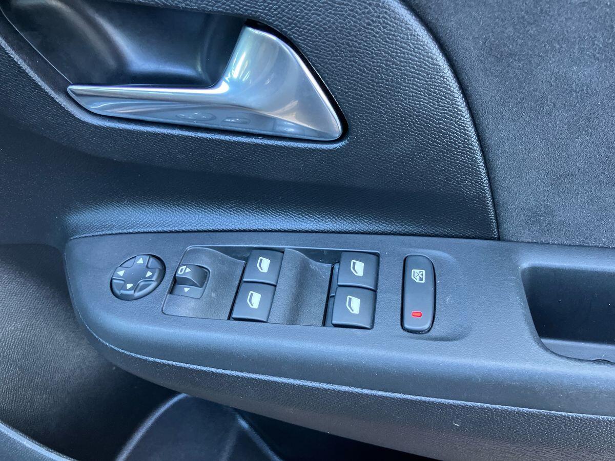 Used Vauxhall Corsa 2024 for sale - 76702158: Photo 21