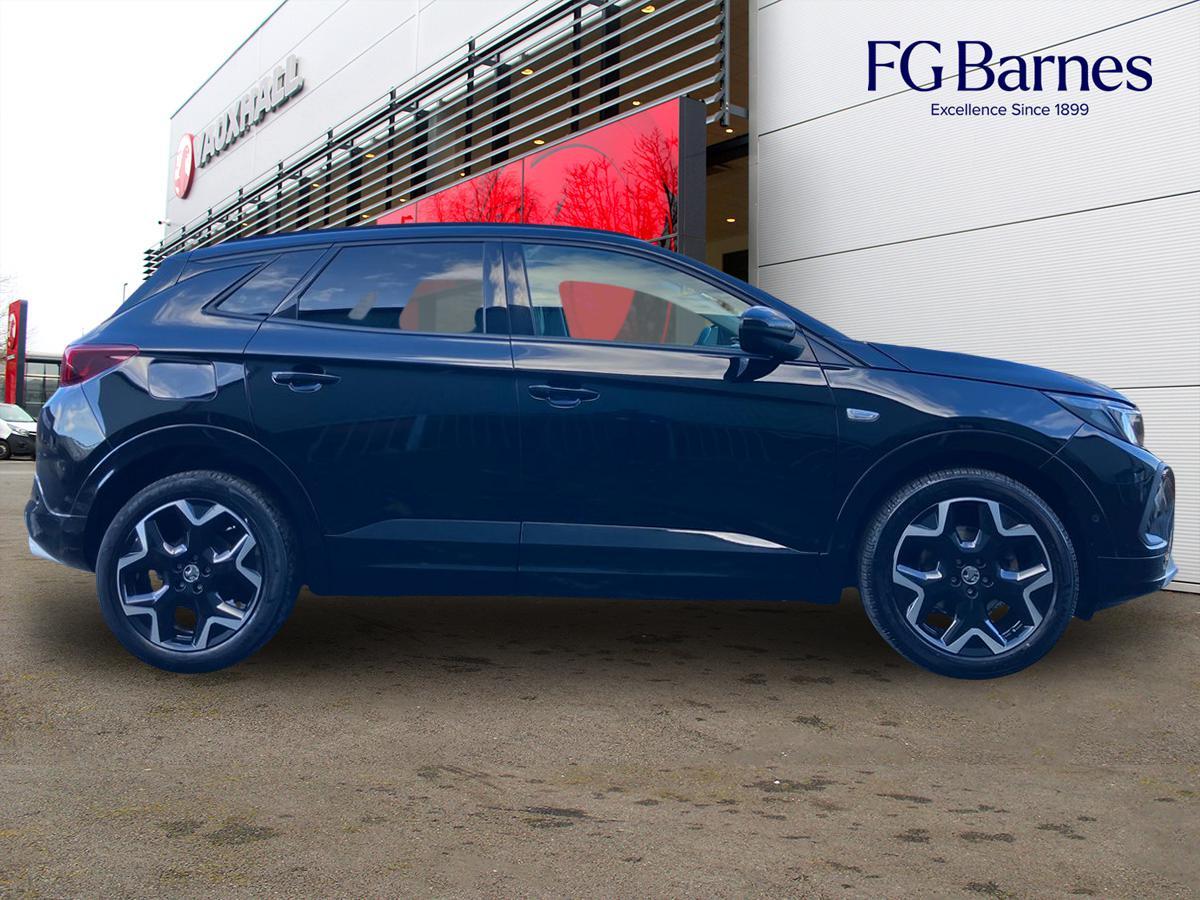 Used Vauxhall Grandland 2022 for sale - 76912892: Photo 2