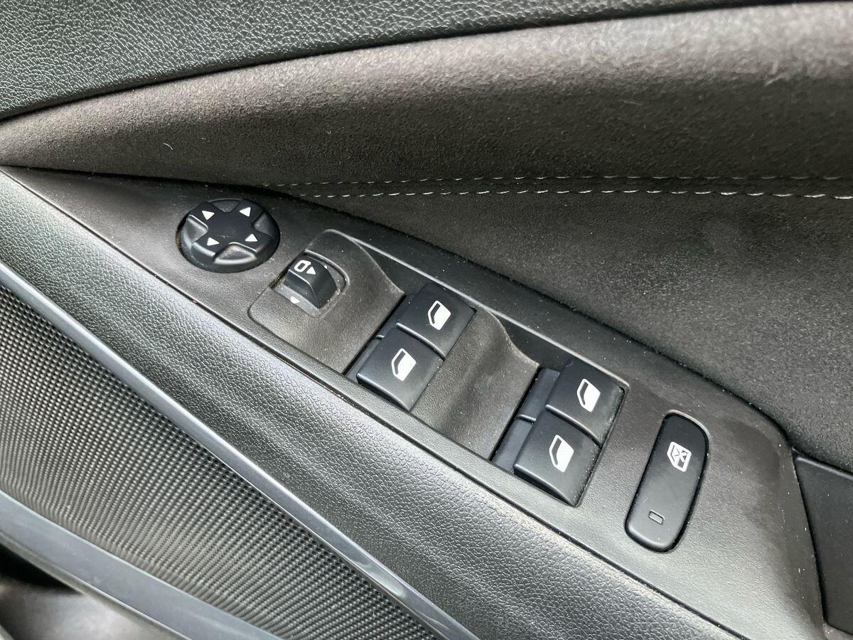 Used Vauxhall Crossland 2022 for sale - 76952547: Photo 21