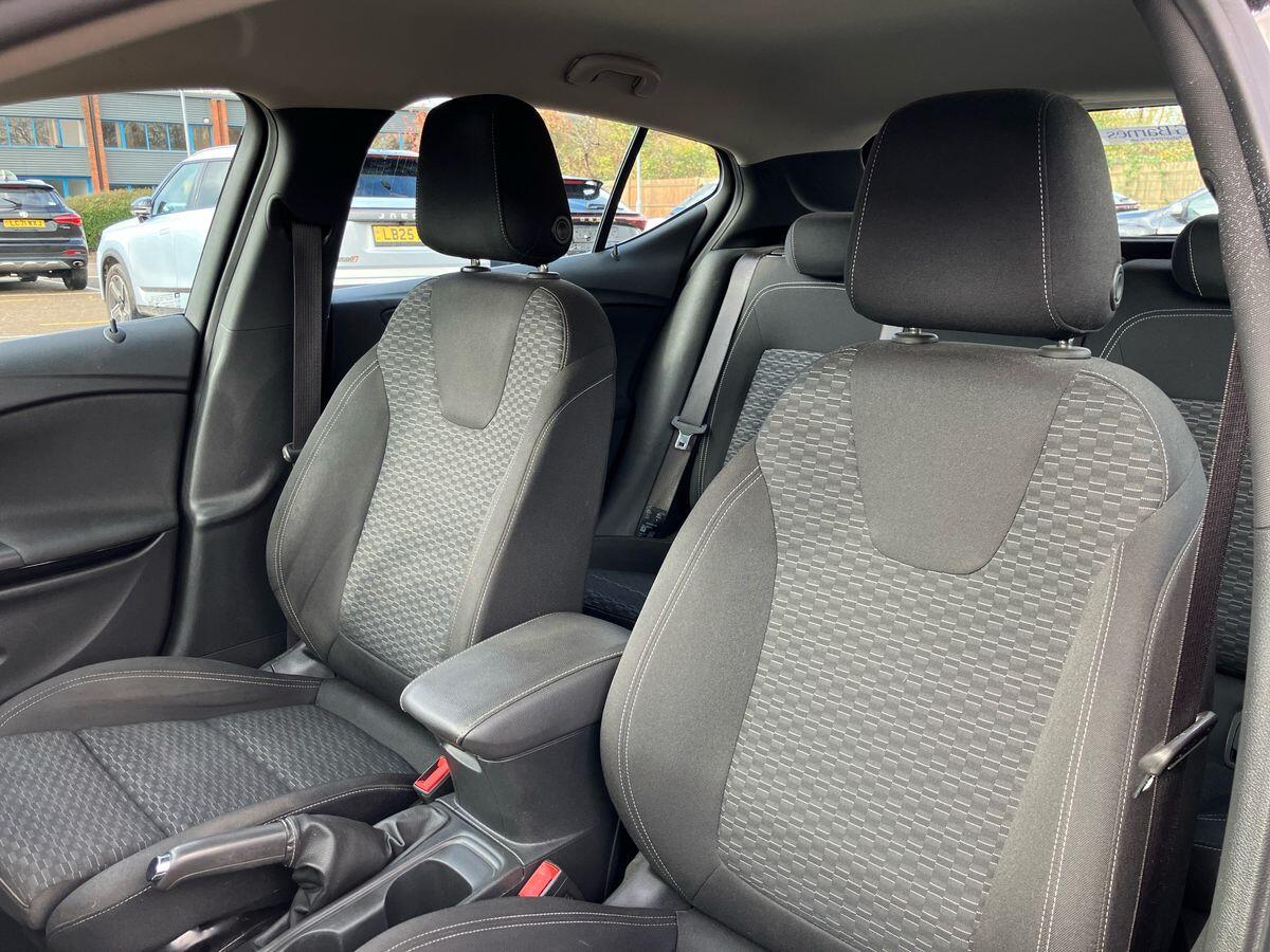 Used Vauxhall Astra for sale - 76743231: Photo 31