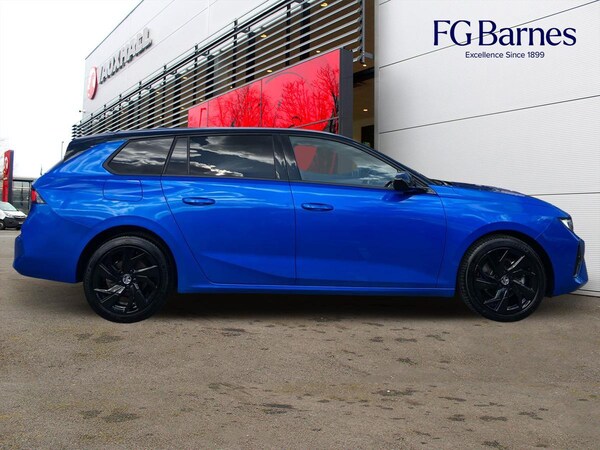 Used Vauxhall Astra 2024 for sale - 76121940: Photo 2