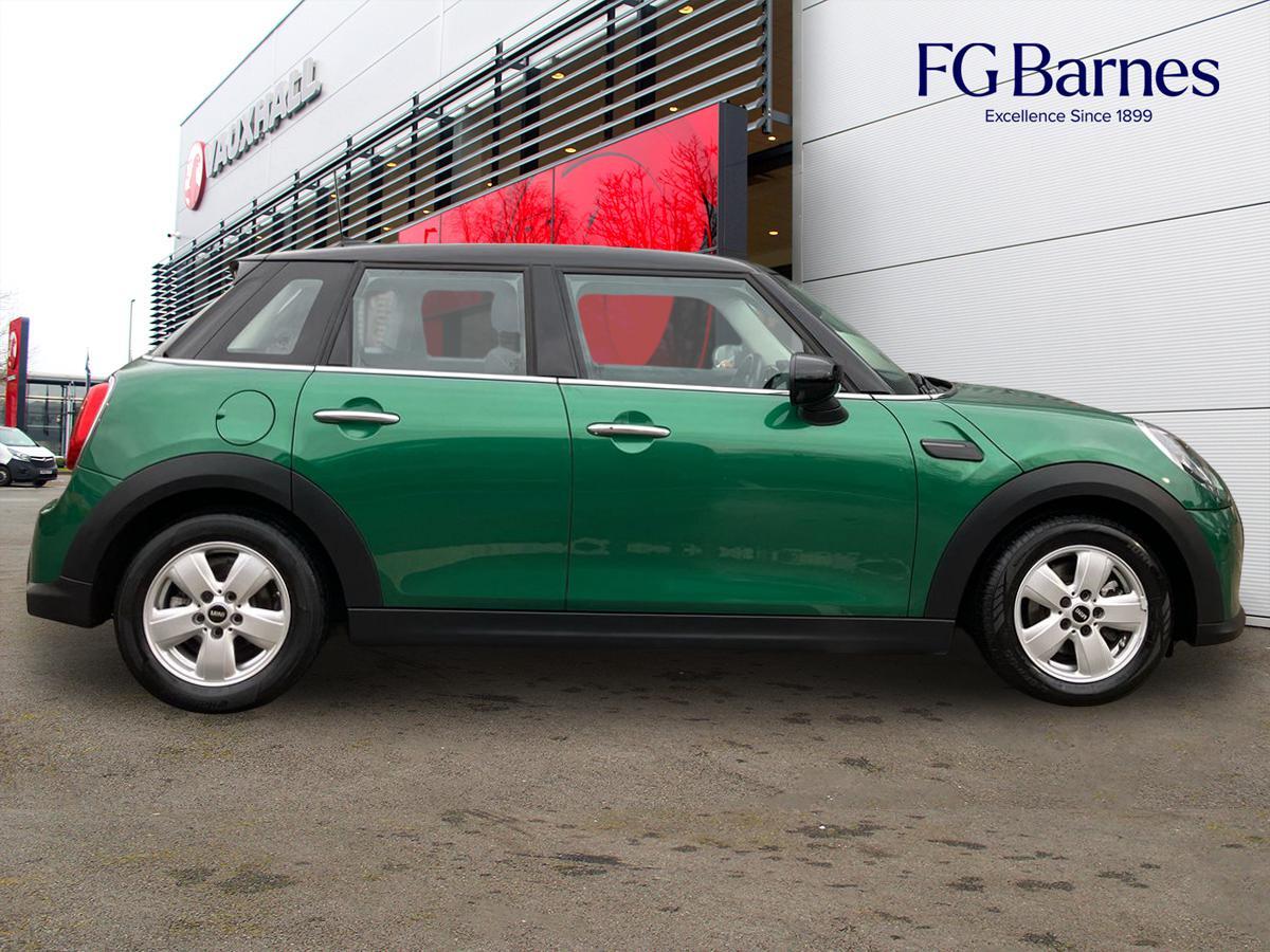 Used MINI Hatch 2023 for sale - 76584896: Photo 2