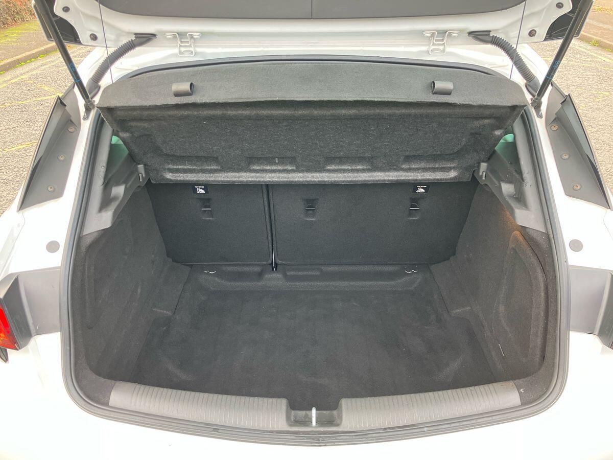 Used Vauxhall Astra 2019 for sale - 76742847: Photo 29