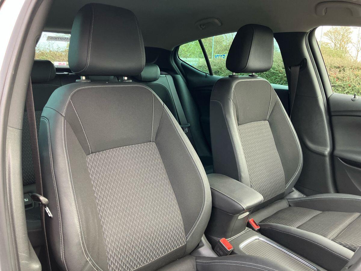 Used Vauxhall Astra 2019 for sale - 76742847: Photo 53