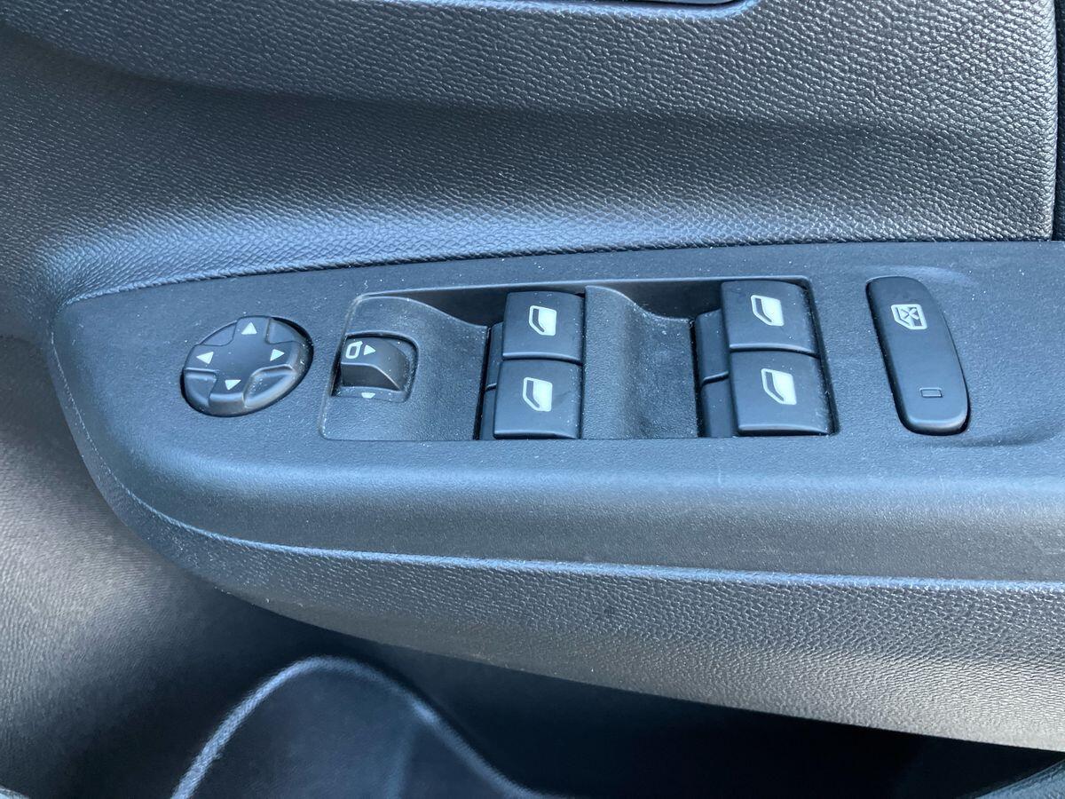 Used Vauxhall Corsa 2023 for sale - 76832072: Photo 21