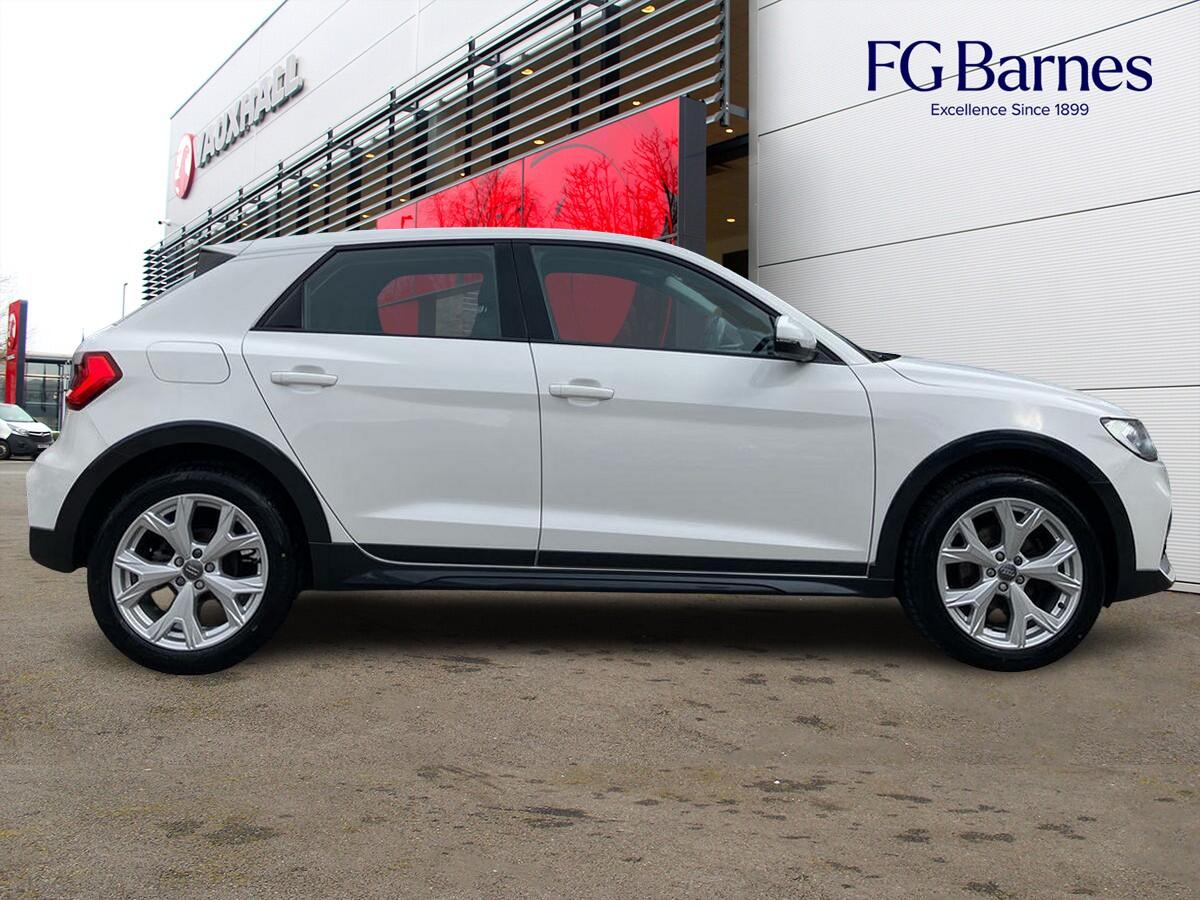 Used Audi A1 2020 for sale - 76964843: Photo 2