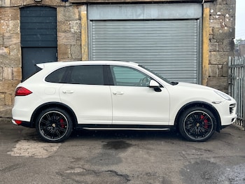 Used Porsche Cayenne 2010 for sale - 78902508: Photo