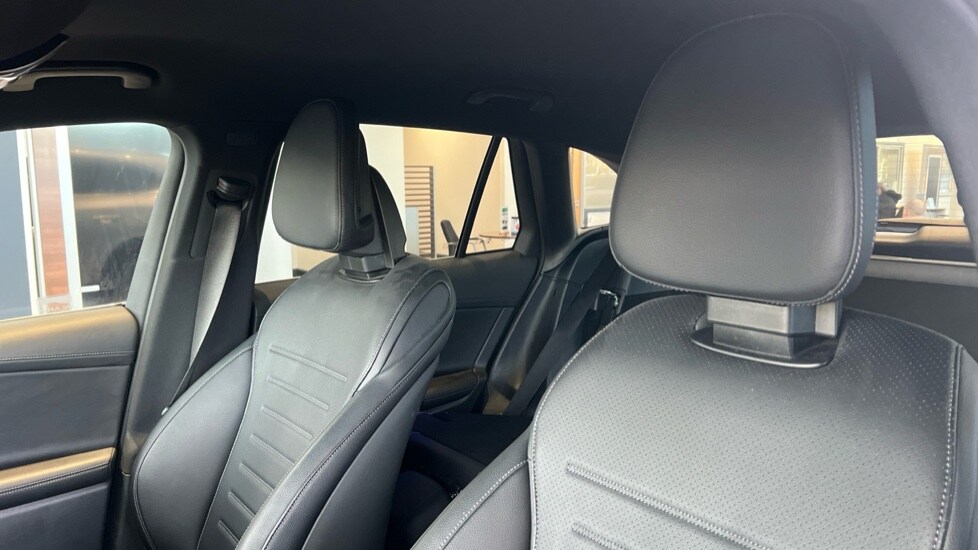 Used Mercedes-Benz GLC 2024 for sale - 76874369: Photo 14