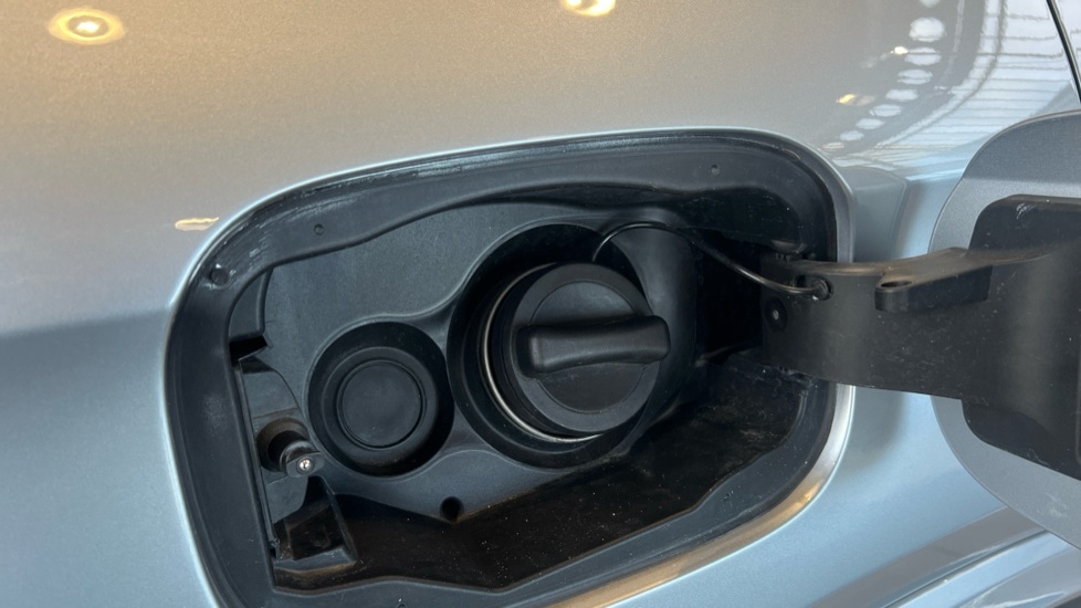 Used Mercedes-Benz GLC 2024 for sale - 76874369: Photo 28