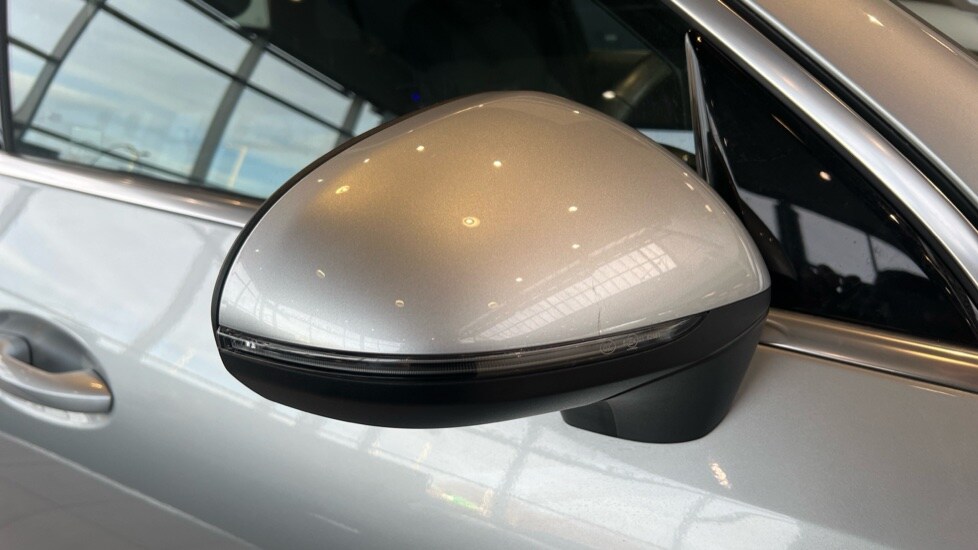 Used Mercedes-Benz GLC 2024 for sale - 76874369: Photo 51