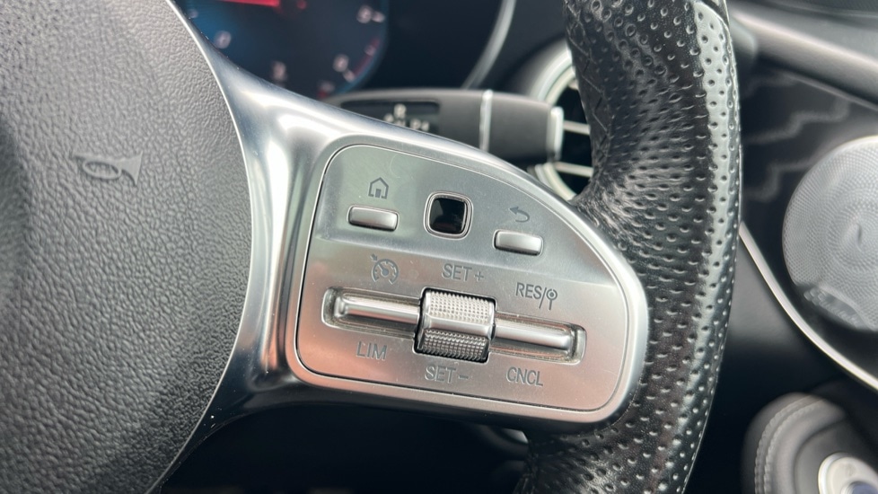 Used Mercedes-Benz GLC 2021 for sale - 76366472: Photo 39