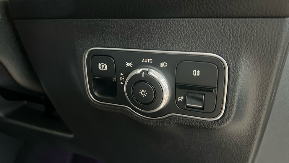 Used Mercedes-Benz GLB 2024 for sale - 76874483: Photo 38