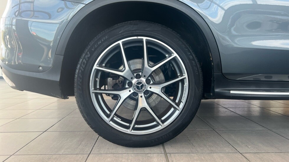 Used Mercedes-Benz GLC 2020 for sale - 75902047: Photo 19