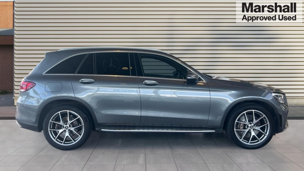 Used Mercedes-Benz GLC 2020 for sale - 75902047: Photo 2
