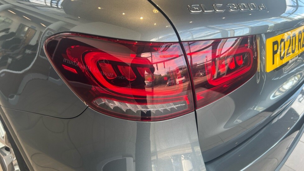 Used Mercedes-Benz GLC 2020 for sale - 75902047: Photo 32