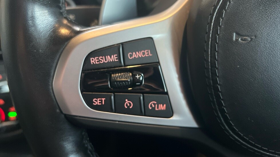 Used BMW 5 Series 2022 for sale - 76615088: Photo 40