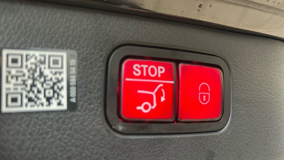 Used Mercedes-Benz C Class 2025 for sale - 77012996: Photo 48