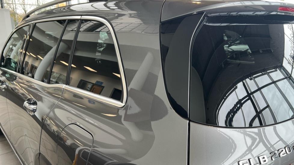 Used Mercedes-Benz GLB 2024 for sale - 77025349: Photo 32