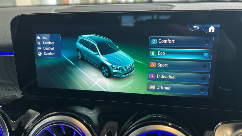 Used Mercedes-Benz GLB 2024 for sale - 77025349: Photo 51