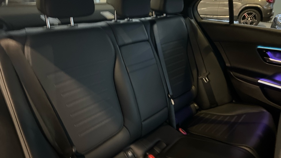 Used Mercedes-Benz C Class 2024 for sale - 76948304: Photo 15