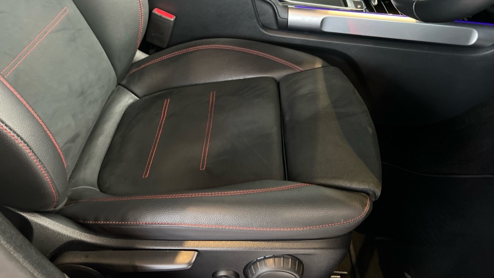 Used Mercedes-Benz GLB 2024 for sale - 76841900: Photo 39