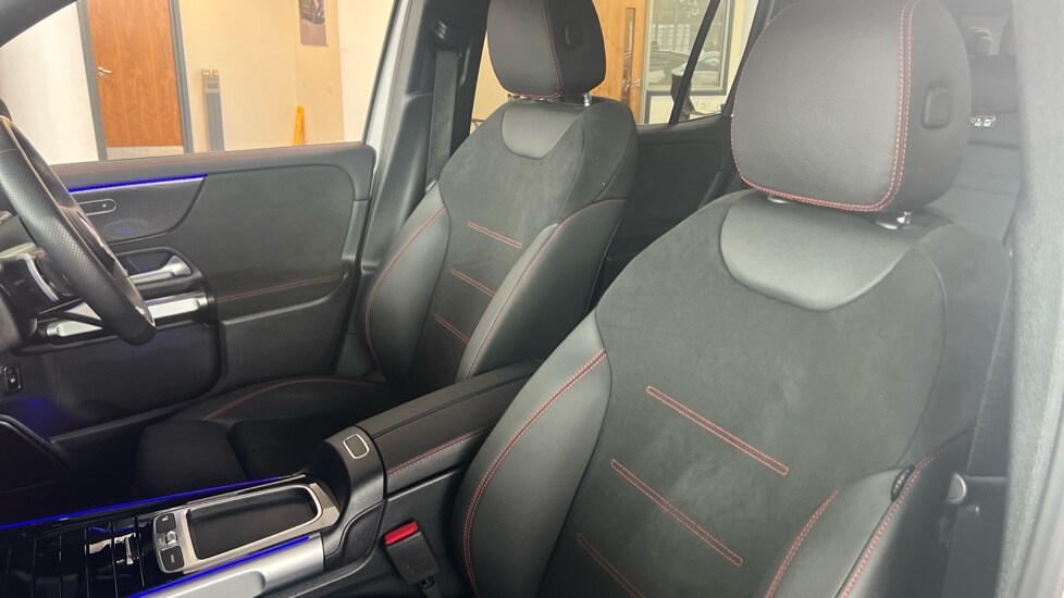 Used Mercedes-Benz GLB 2024 for sale - 76459129: Photo 14