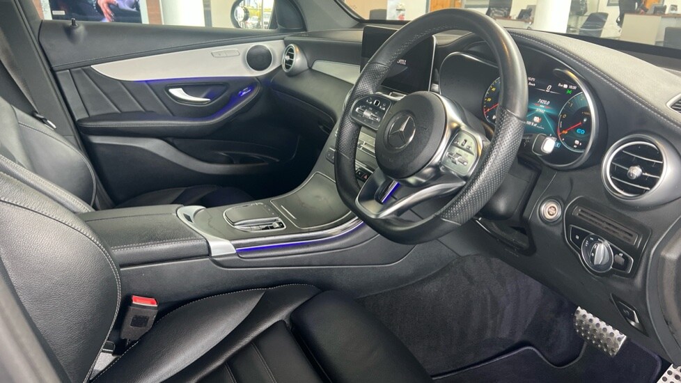 Used Mercedes-Benz GLC 2021 for sale - 76355070: Photo 3