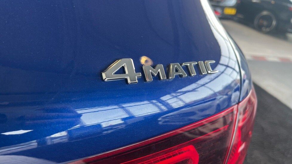 Used Mercedes-Benz GLC 2021 for sale - 76355070: Photo 33