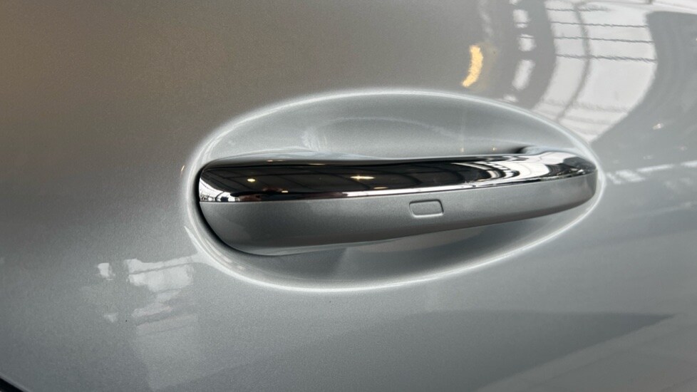 Used Mercedes-Benz C Class 2024 for sale - 75946667: Photo 32