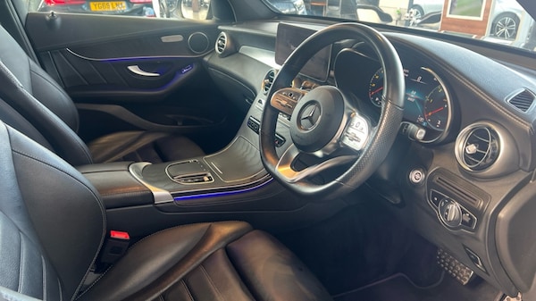 Used Mercedes-Benz GLC 2019 for sale - 76074316: Photo 3