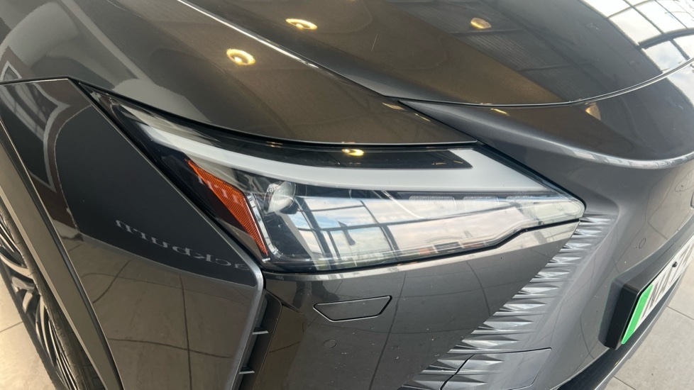 Used Lexus RZ 2024 for sale - 76130900: Photo 22