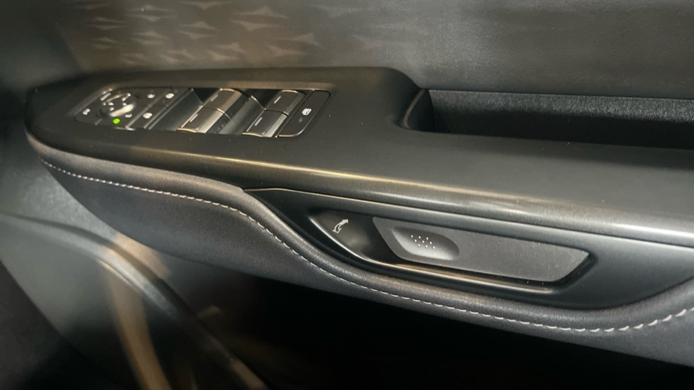 Used Lexus RZ 2024 for sale - 76130900: Photo 32
