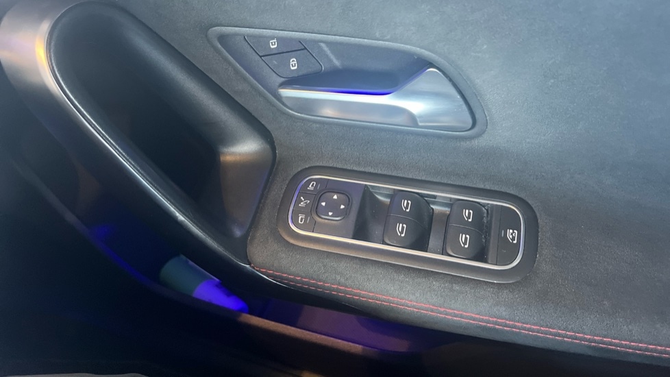 Used Mercedes-Benz A-Class 2018 for sale - 76528899: Photo 35