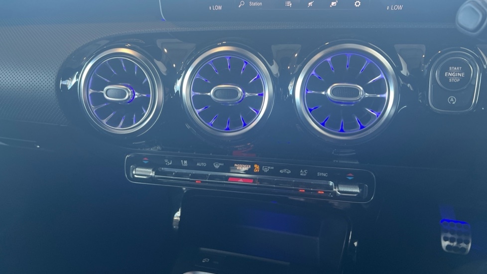 Used Mercedes-Benz A-Class 2018 for sale - 76528899: Photo 39