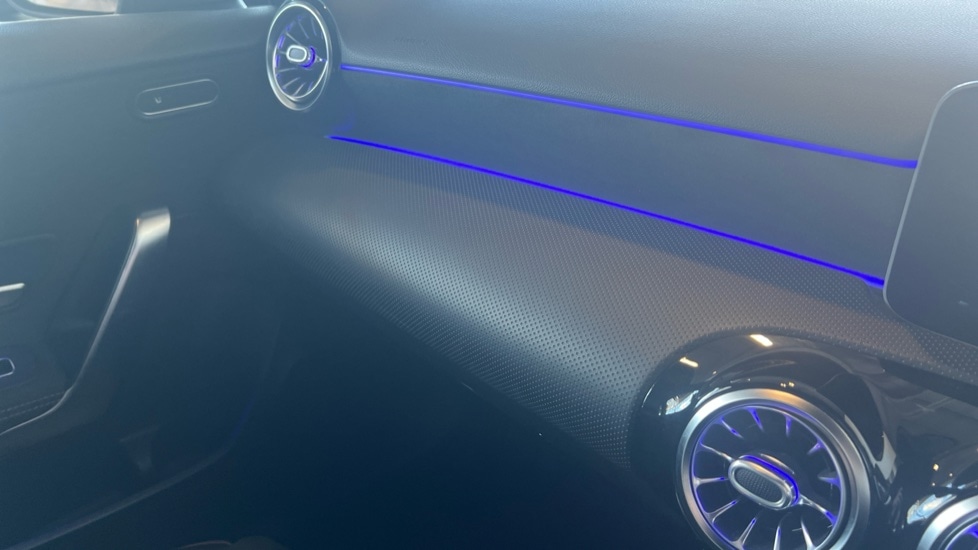 Used Mercedes-Benz A-Class 2018 for sale - 76528899: Photo 41