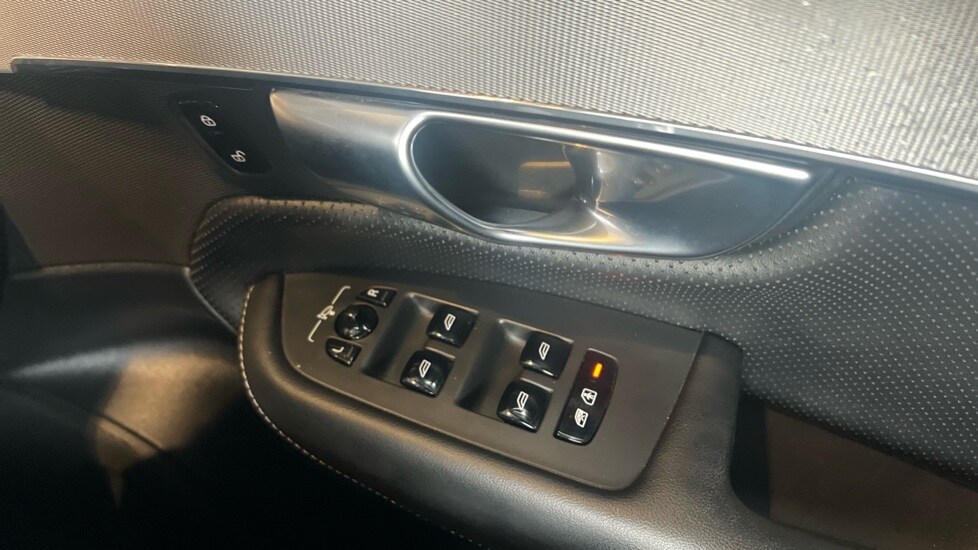 Used Volvo XC90 2020 for sale - 76276564: Photo 32