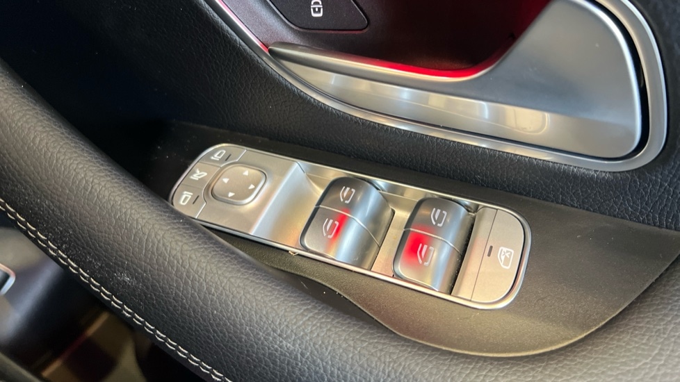 Used Mercedes-Benz GLE 2025 for sale - 77012994: Photo 37