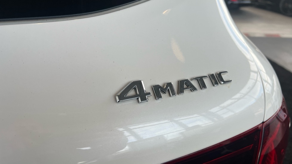 Used Mercedes-Benz GLC 2021 for sale - 77018373: Photo 32